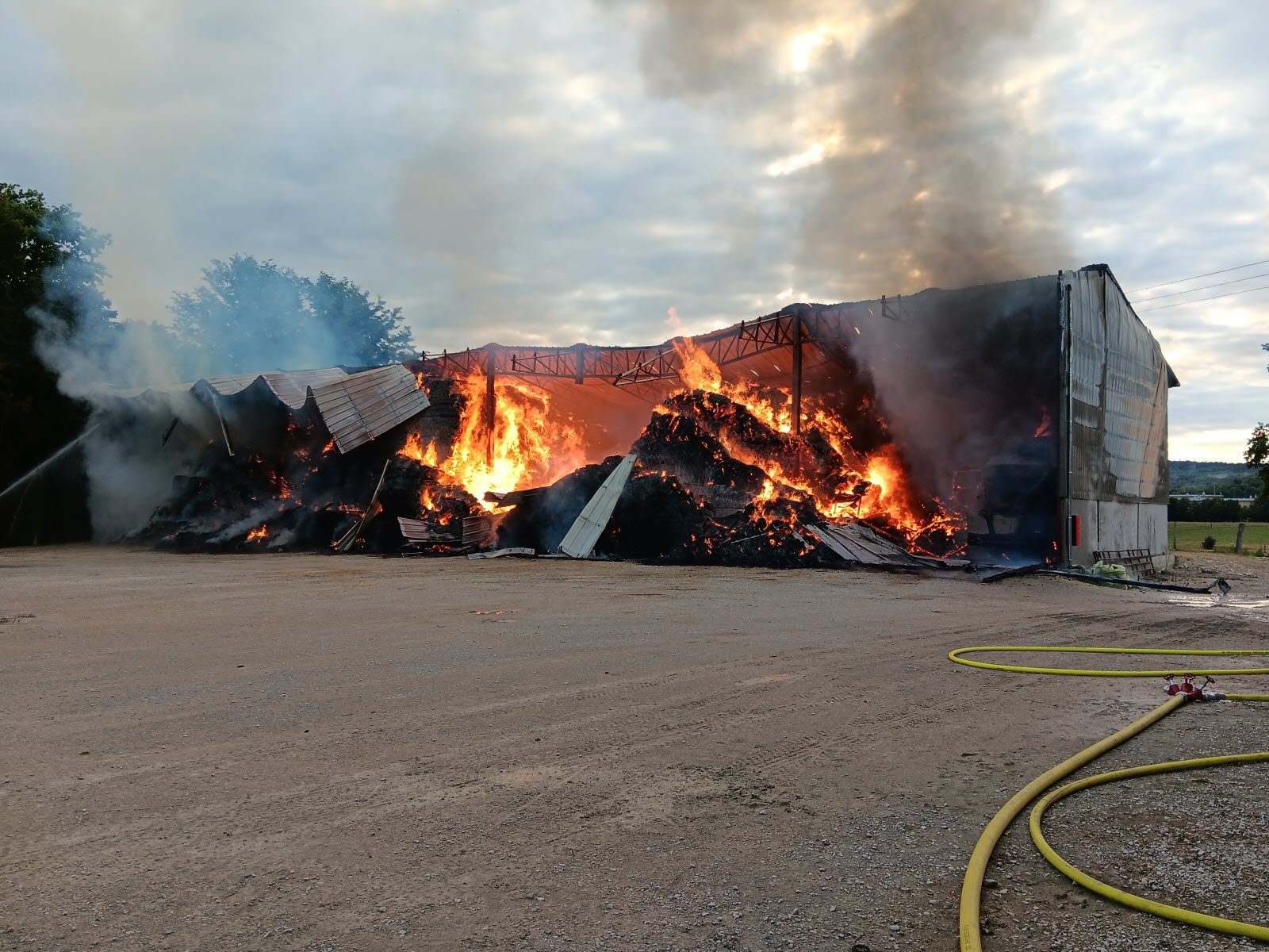 incendie entrepot industriel toiture broof t3 securite feu
