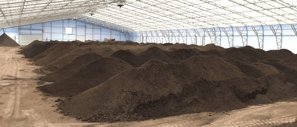 batiment compostage metallo textile stockage andains compost sous abri plateforme couverte dechets organiques